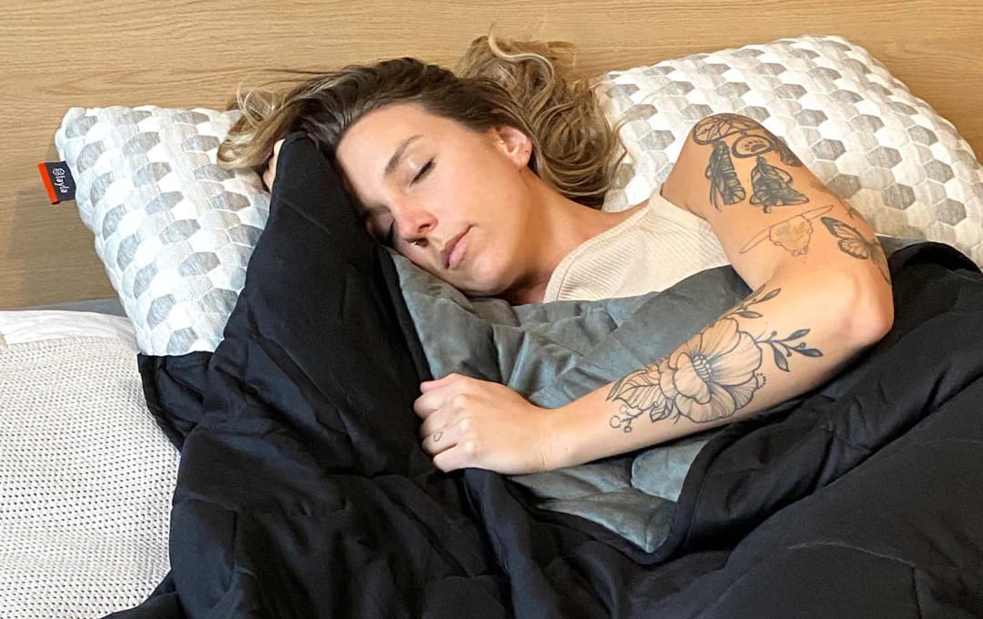 How to Go to Bed Early: 8 Tips
