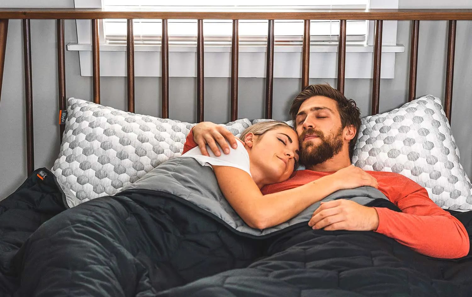 Warm Blankets for Winter: How to Choose the Right One for You