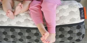 How to Dress Your Baby for Sleep in Winter