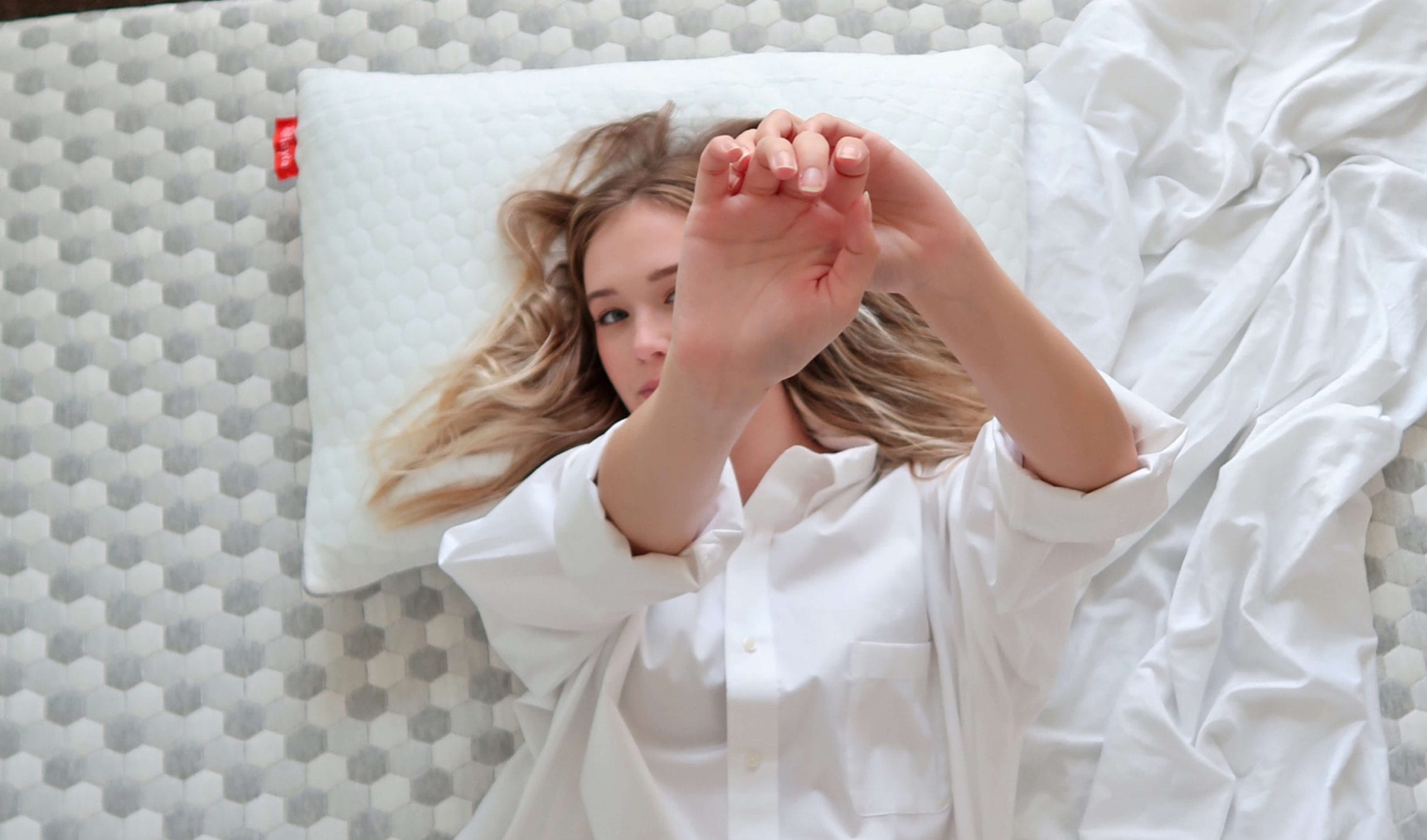 Managing Menopause Night Sweats: The Best Cooling Bedding and Sleep Strategies