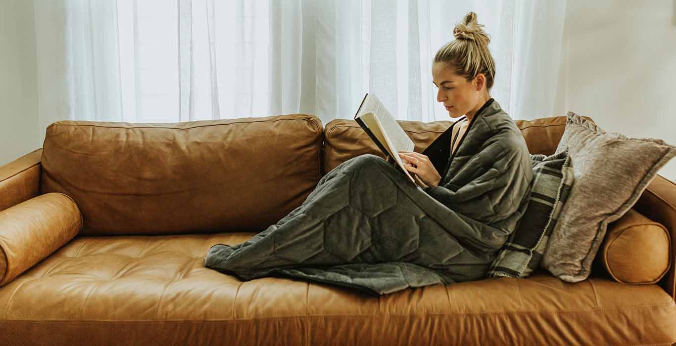 How to Use a Weighted Blanket for Restless Legs
